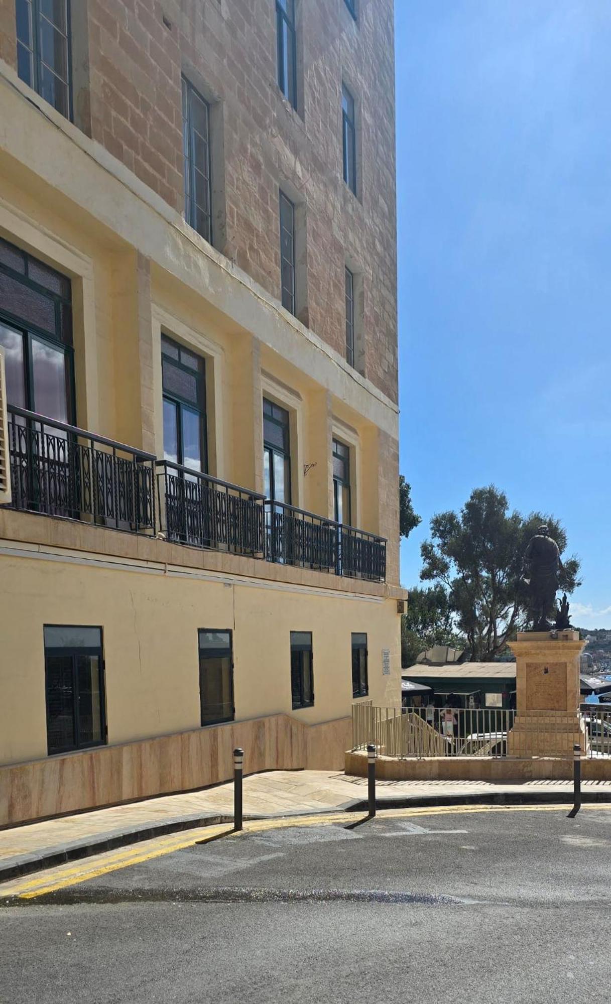 Grand Harbour View Apartment Valletta Ngoại thất bức ảnh